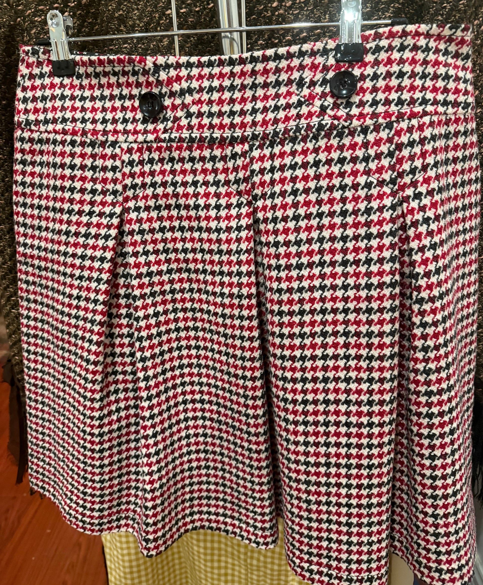 Plaid 2 piece suit Red, white, Black Medium