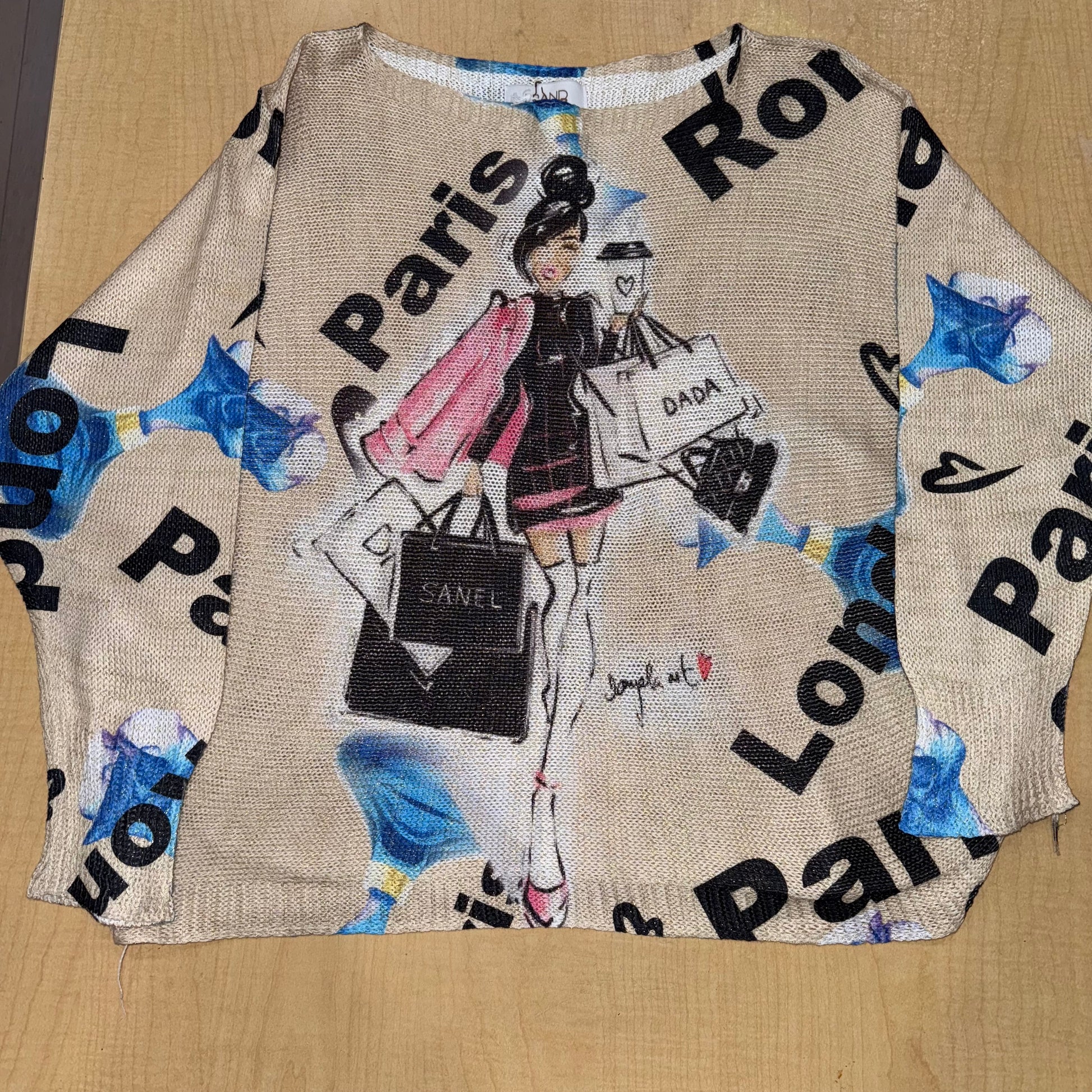 Selene Graphic Paris Shop LIfe Top